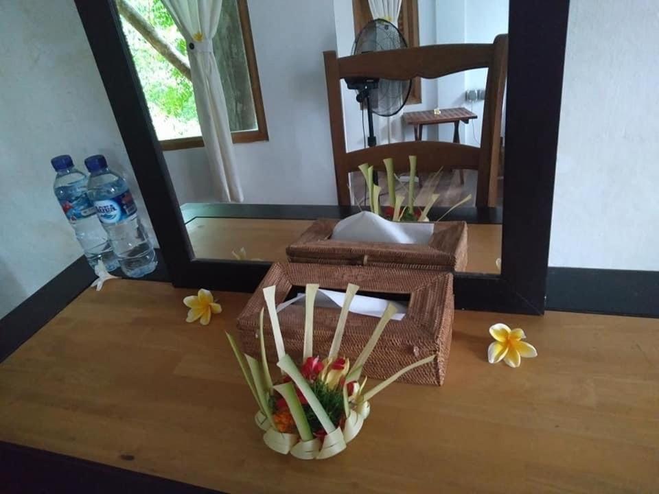 Omunity Bali Hotel Singaraja  Exterior photo