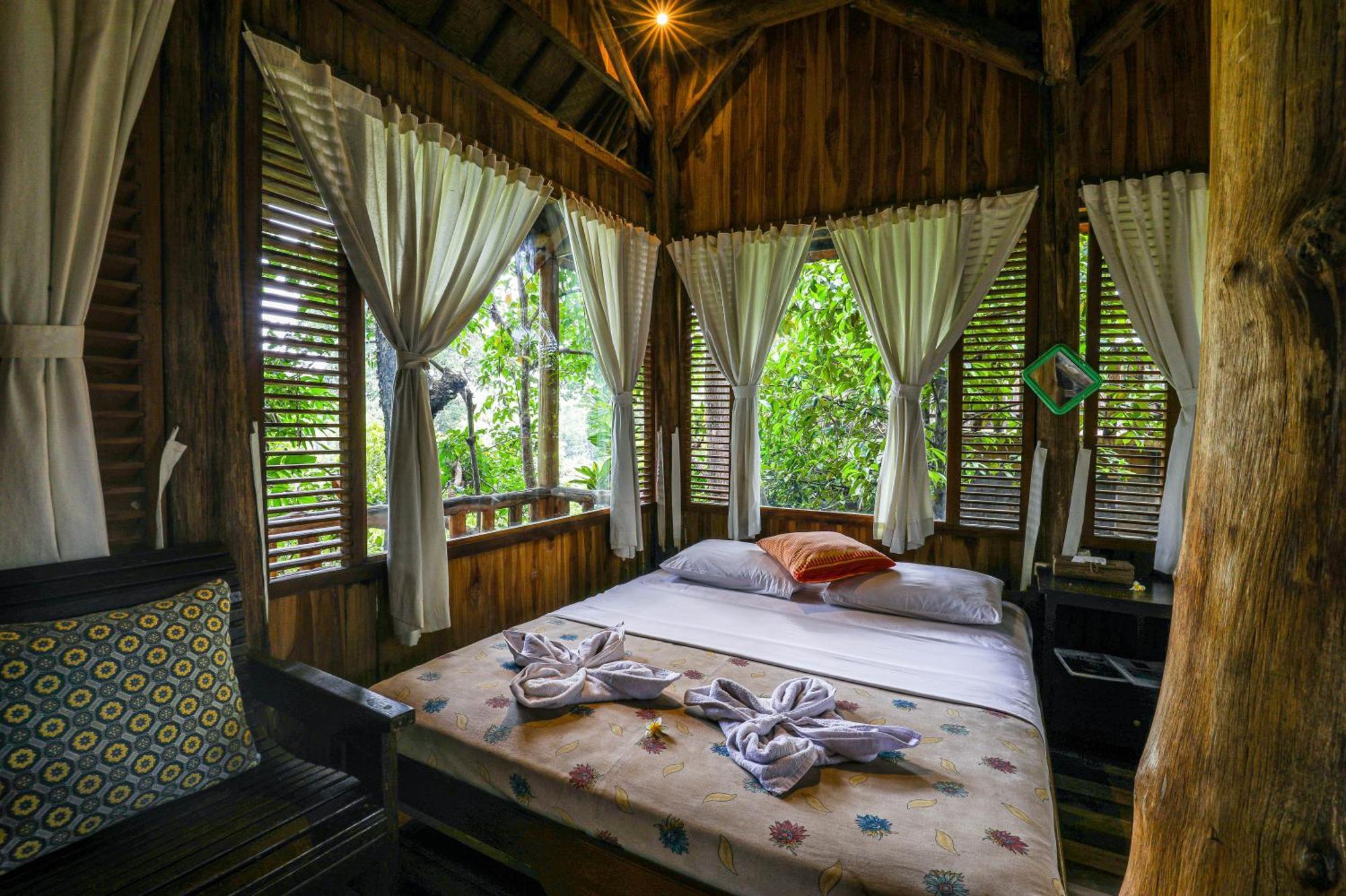 Omunity Bali Hotel Singaraja  Exterior photo