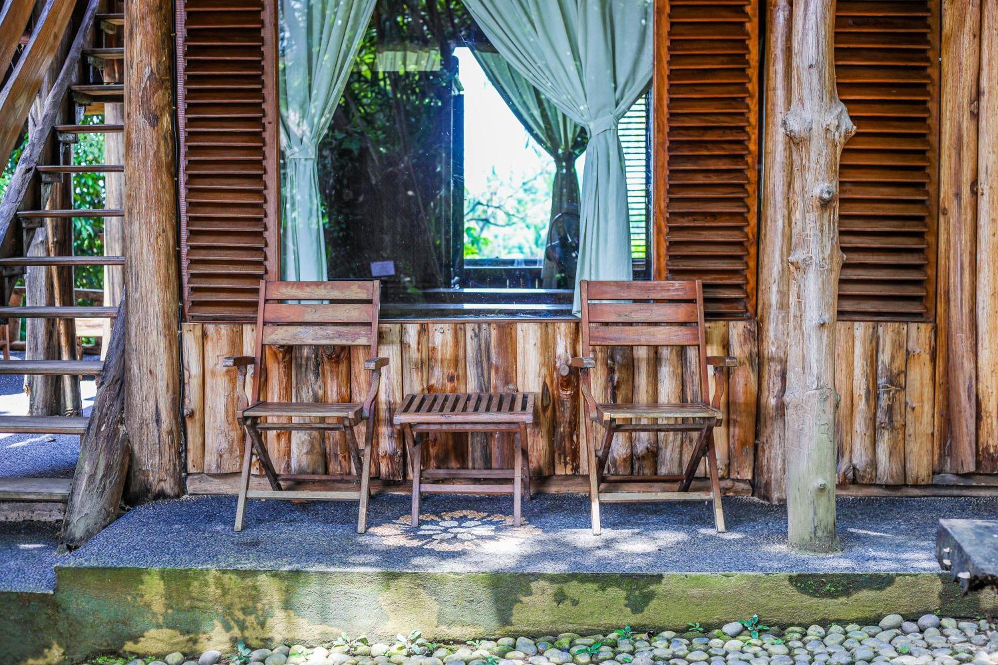 Omunity Bali Hotel Singaraja  Exterior photo