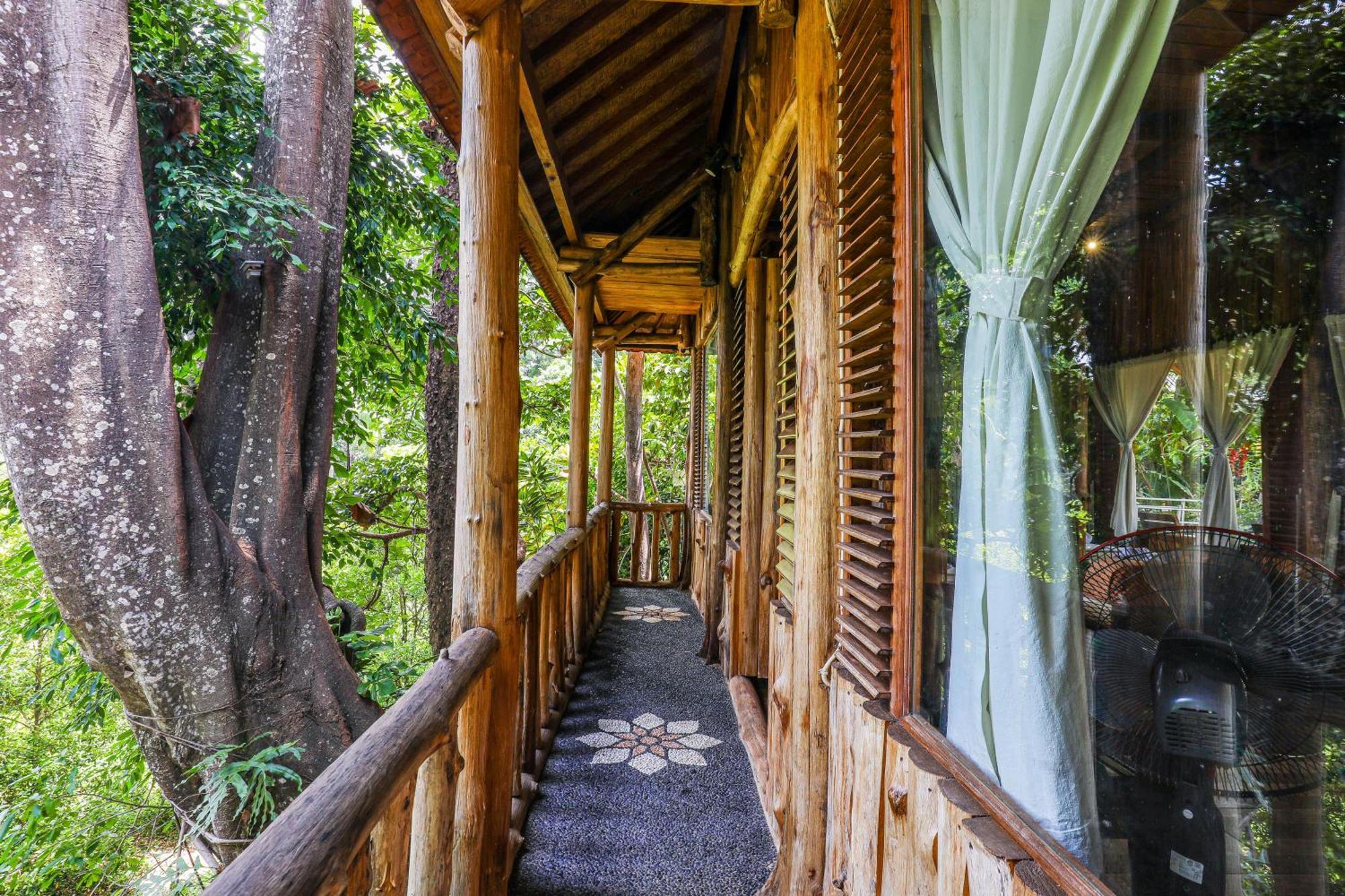 Omunity Bali Hotel Singaraja  Exterior photo