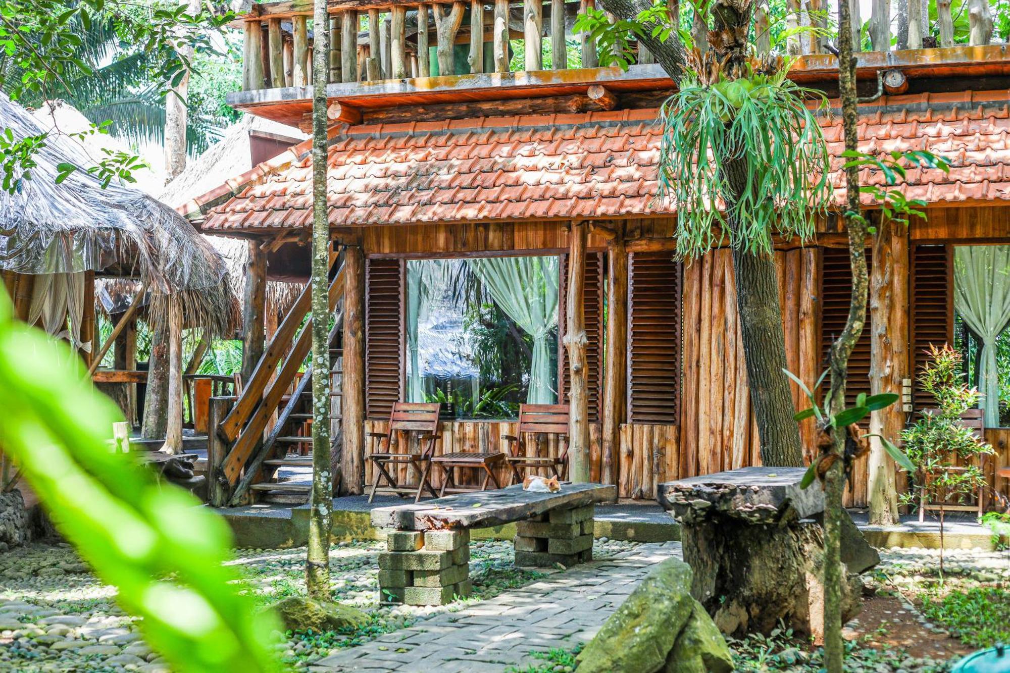 Omunity Bali Hotel Singaraja  Exterior photo